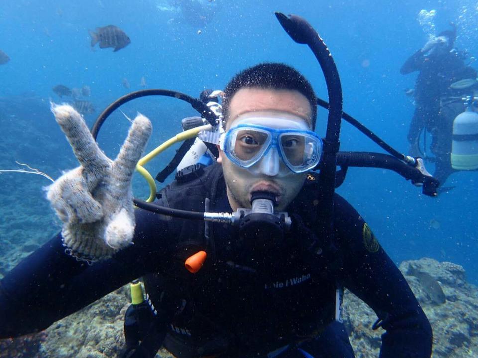 小球进黑洞