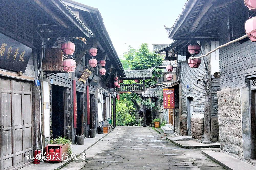 有谁知道深圳的地王大厦和赛格大厦是用了多少时间建成的？？？游戏画面